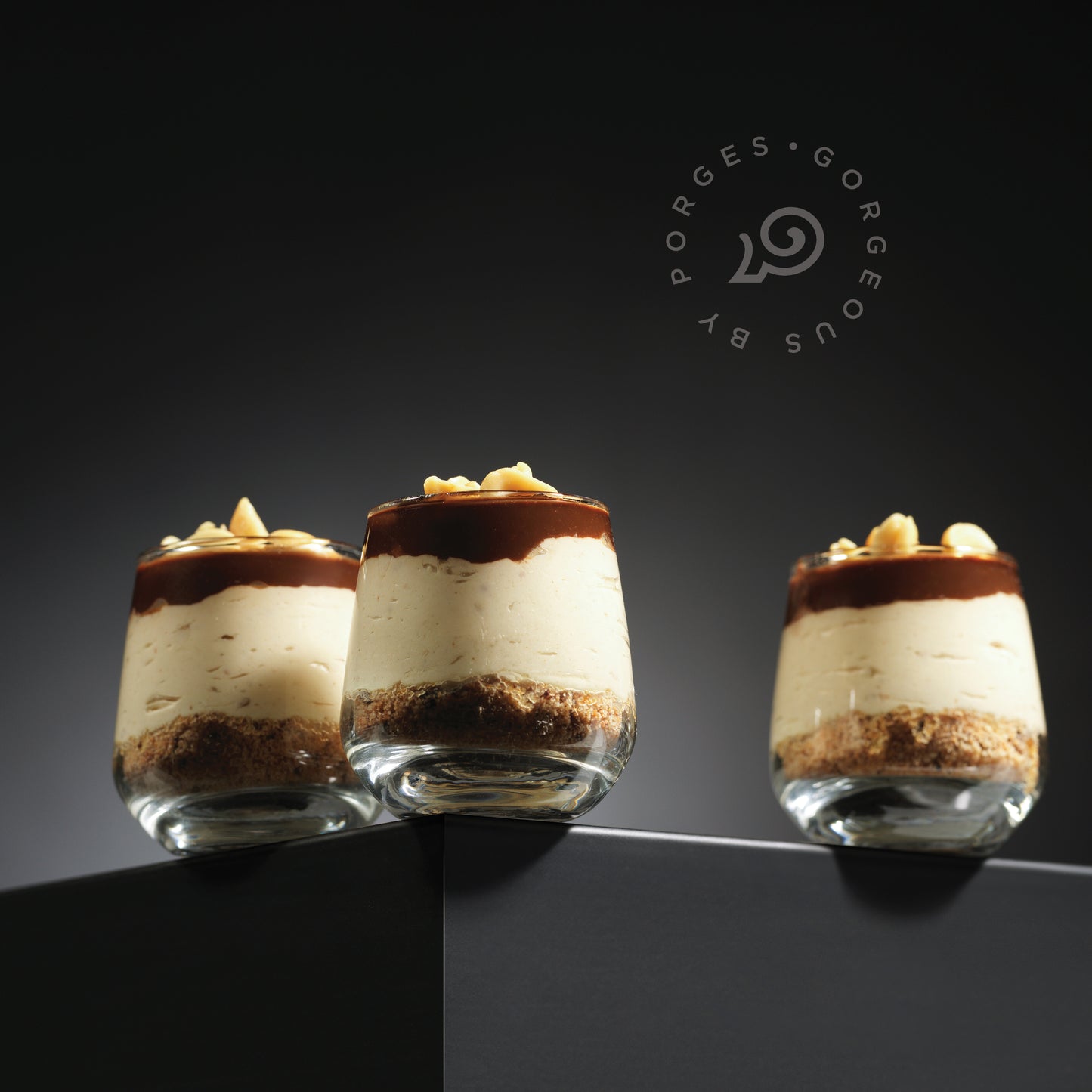 PEANUT MOUSSE GLASS