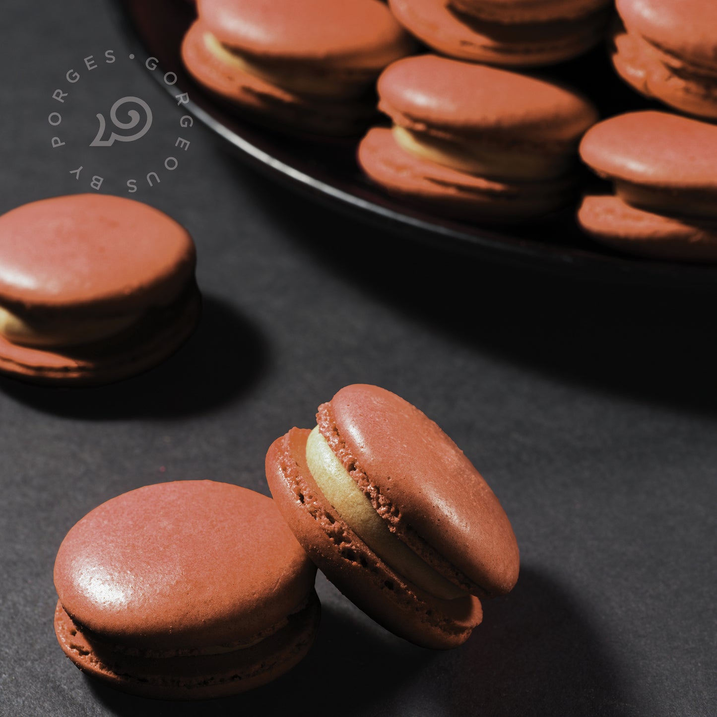 SANDWITCHED MACAROONS CHOCOLATE/COFFEE