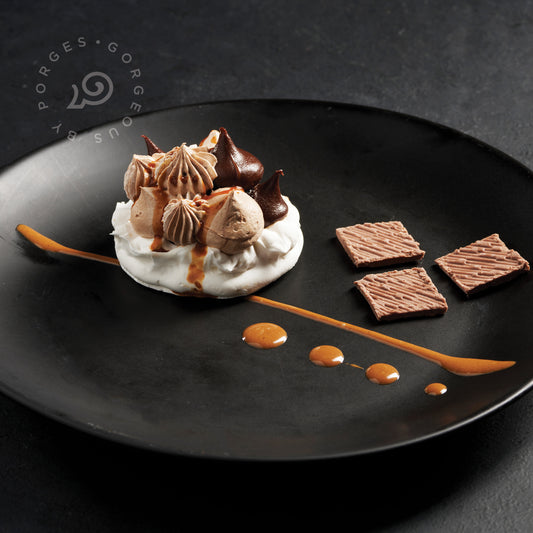 HAZELNUT PAVLOVA