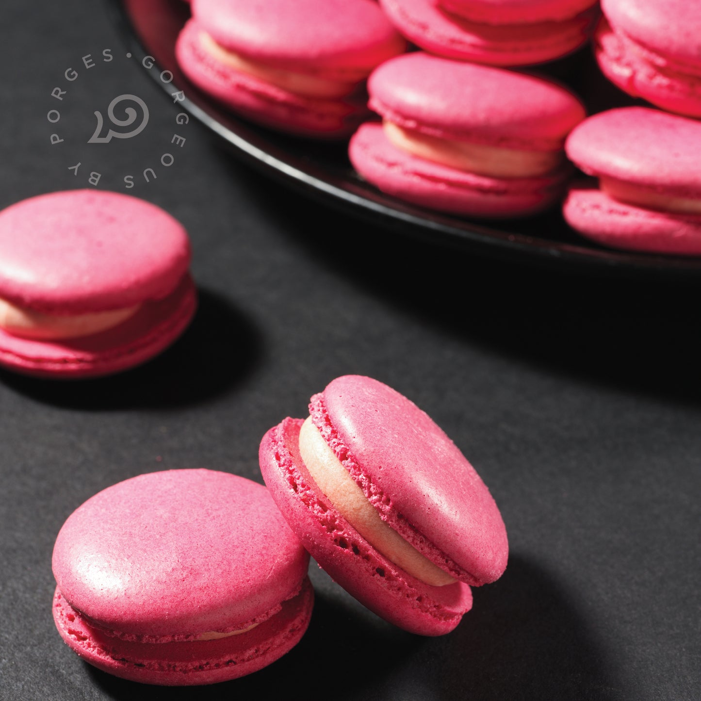 SANDWICHED MACAROONS  PINK